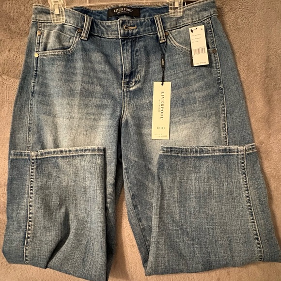 LIVERPOOL BARREL Capri Jean - Isla Vista - Picture 6 of 10